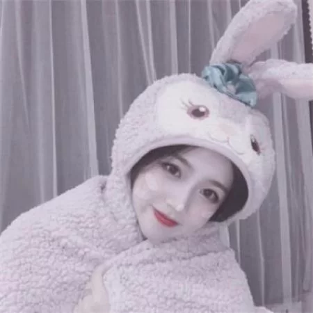 00后女人下班后做什么副业既能赚钱又简单还不影响工作?