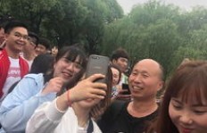 偶遇粉丝，他们是怎样成为垫脚石的？