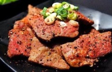 铁板烤肉店能否成为盈利新风口？开一家能否真的赚钱？