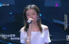女生当歌手兼拍戏，收入情况如何？