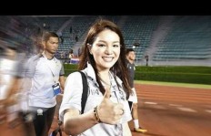 美女为何搞笑跨界搞副业，背后有何趣事？