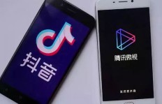 刷抖音时接QQ电话外放，对方能听到背景音乐吗？