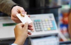 农行QQ信用卡每日刷卡上限是多少？一天最多能刷多少钱？