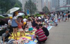 小朋友摆地摊卖什么最赚钱？有哪些热门选择？
