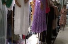 学服装设计后能从事哪些职业？服装设计师的就业前景如何？