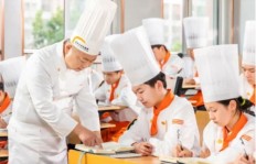 如何通过140烹饪技巧实现盈利？