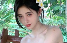 杨雅熙在QQ上刷QB，她的微博照片又有哪些亮点？