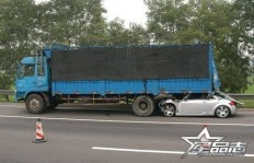 大车司机与工地工人，谁的收入更胜一筹？
