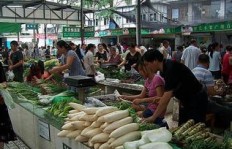 大学生承包菜市场，真的能赚钱吗？背后的经济效益如何？