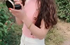 美女街头卖玉米，真的能月入过万吗？视频揭晓真相！