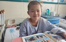 六旬奶奶为何仍坚持打零工挣钱？背后有何隐情？