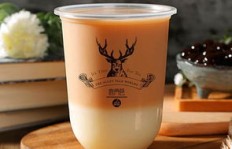 如何选择奶茶加盟品牌才能实现高收益？