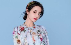 她是如何凭借美貌让家庭财富增长的？