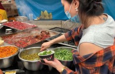 在安康摆摊卖臭豆腐，真的能赚到钱吗？