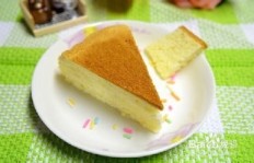 电饭煲也能做蛋糕？详细步骤教你轻松在家自制美味蛋糕