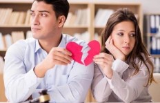 夫妻双方必须都外出工作吗？家庭经济模式的现代探讨