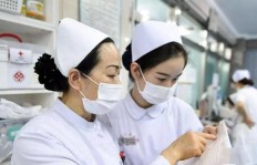 国外护士如何实现高收入？他们的赚钱途径有哪些？