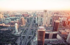 北京大叔的收入来源是什么？他如何在北京这座大都市谋生？