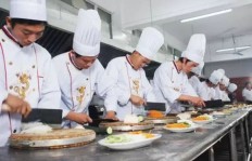 厨师如何通过烹饪技能实现稳定收入？
