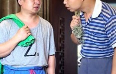 靠双手收破烂赚钱，真的丢人吗？