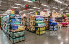 店铺门口摆什么商品最能吸引顾客并带来高收益？