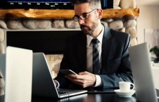 穷小伙如何靠副业视频逆袭成功？他的秘诀是什么？