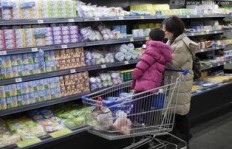 想知道地摊上哪些商品最能吸引顾客并带来高利润吗？