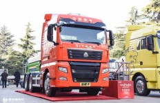 轿车与小货车，究竟哪个更赚钱？选对车型关乎收益！