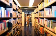 图书批发市场哪家最具盈利潜力？如何选择赚钱的批发商？