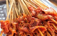 小郡肝串串香口感如何？是美味新选择还是传统风味延续？