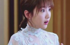 她如何成为众人瞩目的＂挣钱王后＂？