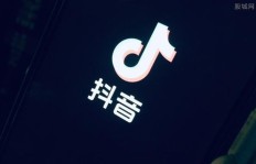 如何在抖音上巧妙回应关于收入的问题？