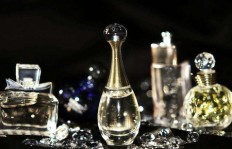 香水分装真的能赚钱吗？揭开香氛副业的盈利真相