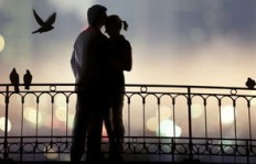 女性依靠身体获取收入是否应该受到道德谴责？