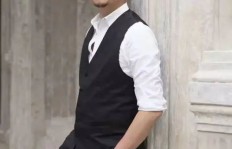 面对负面营销与情绪困扰，我们应如何策略性地进行有效应对？