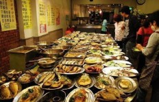 在农村开小吃店，卖哪些美食最能吸引顾客并盈利？