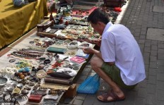 摆摊小副业，简单图片就能吸睛？如何轻松打造原创摊位风格？
