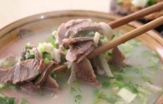 成都经营羊肉汤生意，盈利前景如何？
