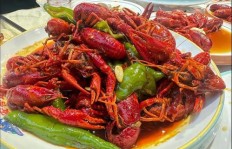 龙虾大排档生意火爆，真的能赚大钱吗？
