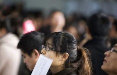 大学生毕业纷纷投身副业，背后原因何在？