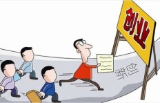地摊与小店，究竟哪个更赚钱？创业者该如何选择？