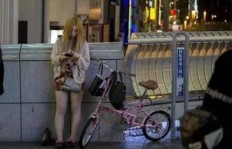 奉化夜幕下谁在兼职洗碗？探寻晚班洗碗工的辛劳生活