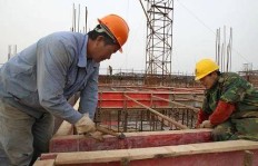 电焊工工地临时工日薪400元，那么电焊临时工的时薪是多少呢？