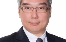 院长文学背景、书记空降，外行领导内行靠谱吗？中国院长标准大探讨