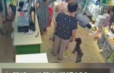 超市里的老人究竟在做什么工作赚钱？