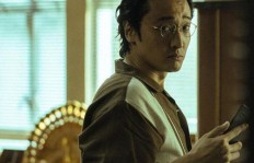 邓超在影视作品中的赚钱桥段是如何呈现的？