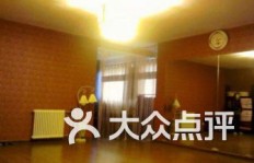 在上海，哪些副业店铺值得推荐一试？